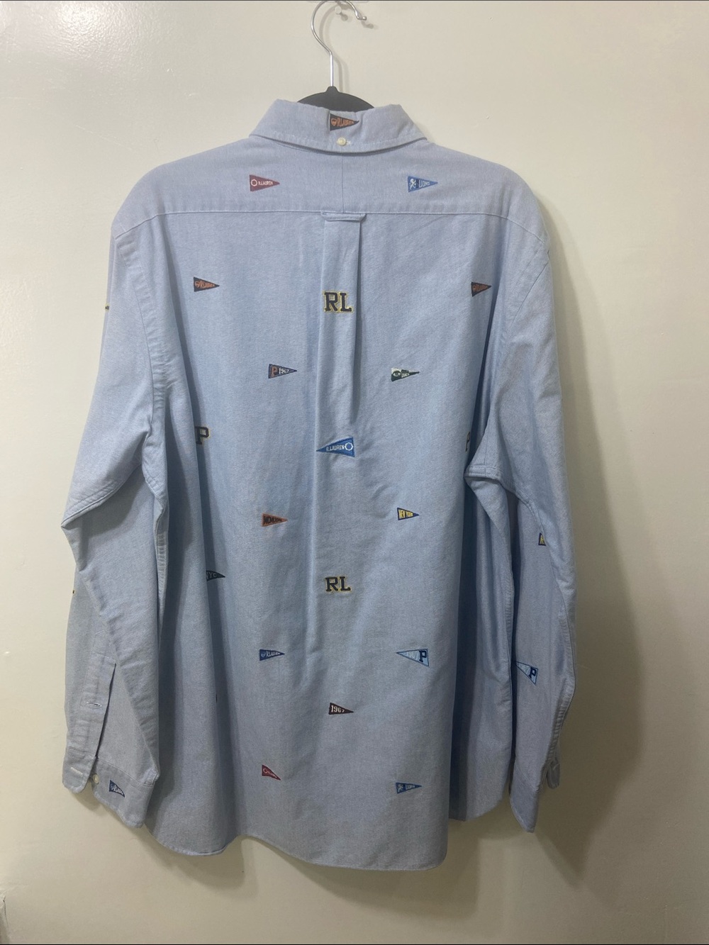 Ralph Lauren Light Blue ButtonDown Oxford Shirt with Embroidered Pennants.Size-L - Picture 3 of 14